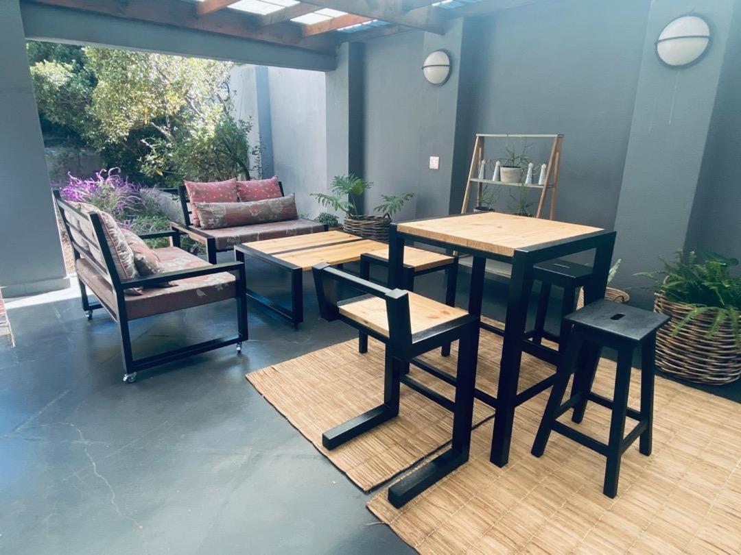 46 On Allcock Guest Apartment & Luxury Room Pretoria-Noord Quarto foto